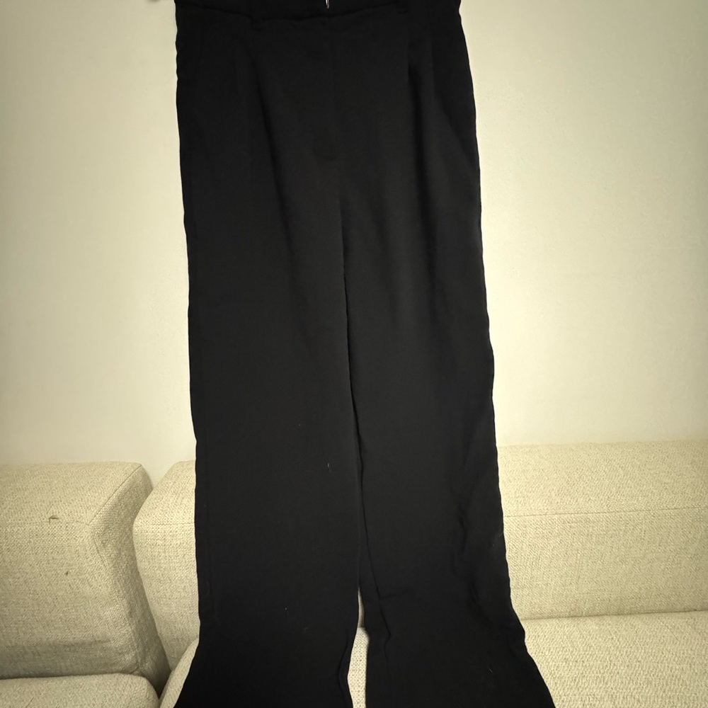 Wilfred Aritzia Effortless Pants Black